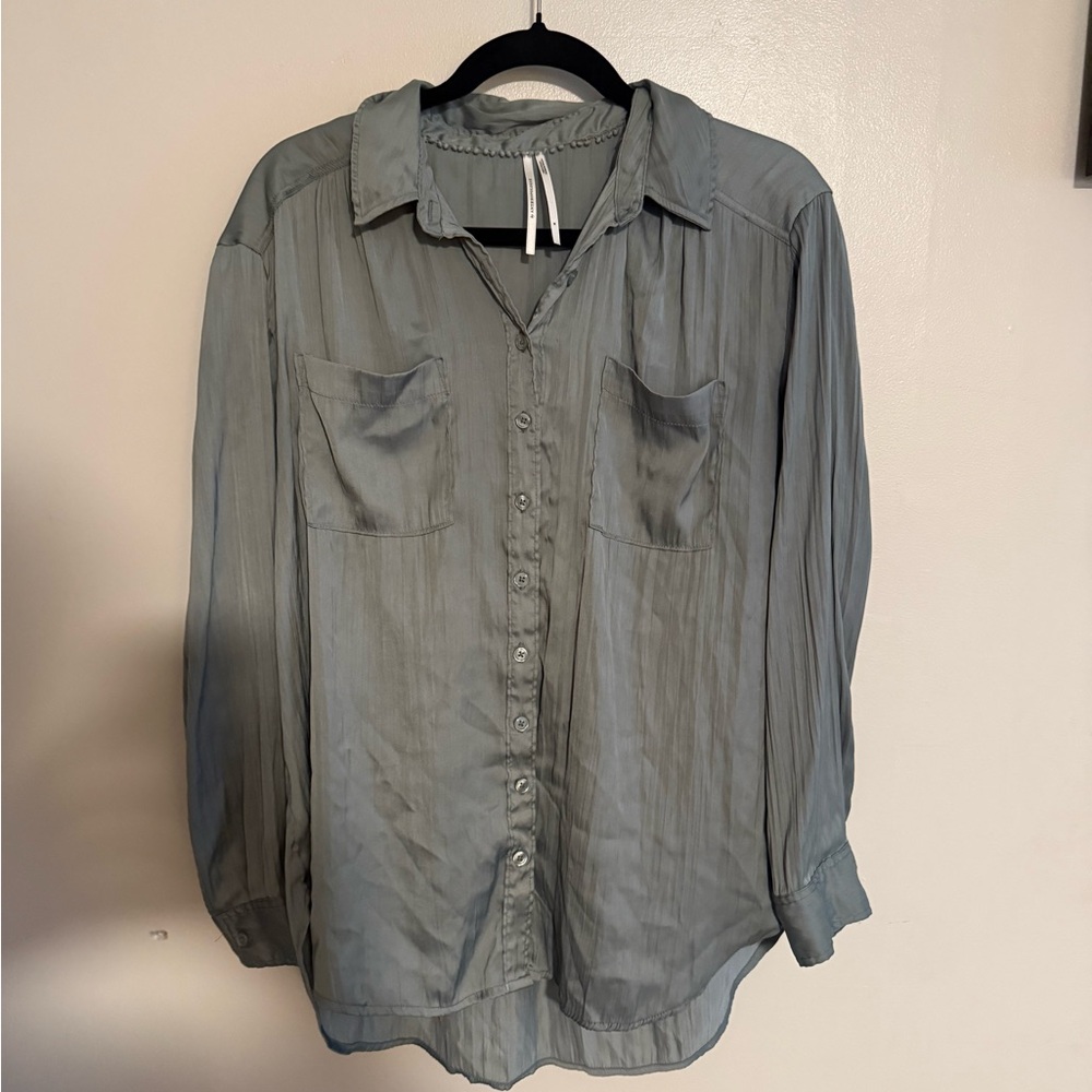Anthropologie Button-Up Blouse green